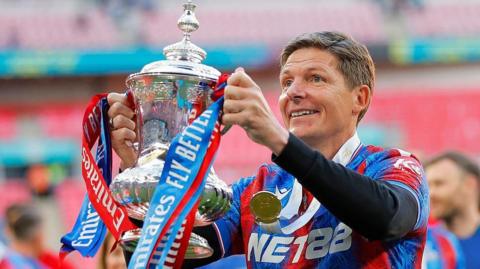 Oliver Glasner lifts the FA Cup